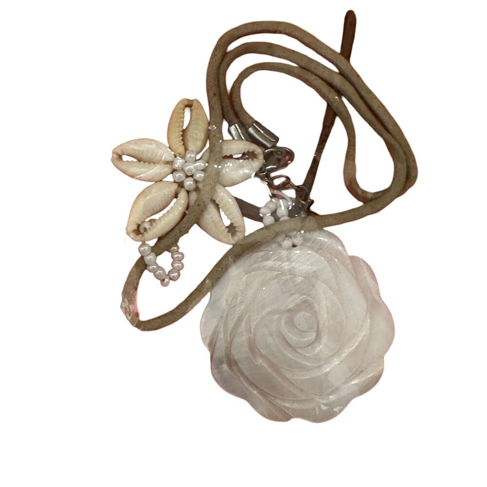 Mother of Pearl Flower Pendant and Shell Flower Pendant Necklaces NWT